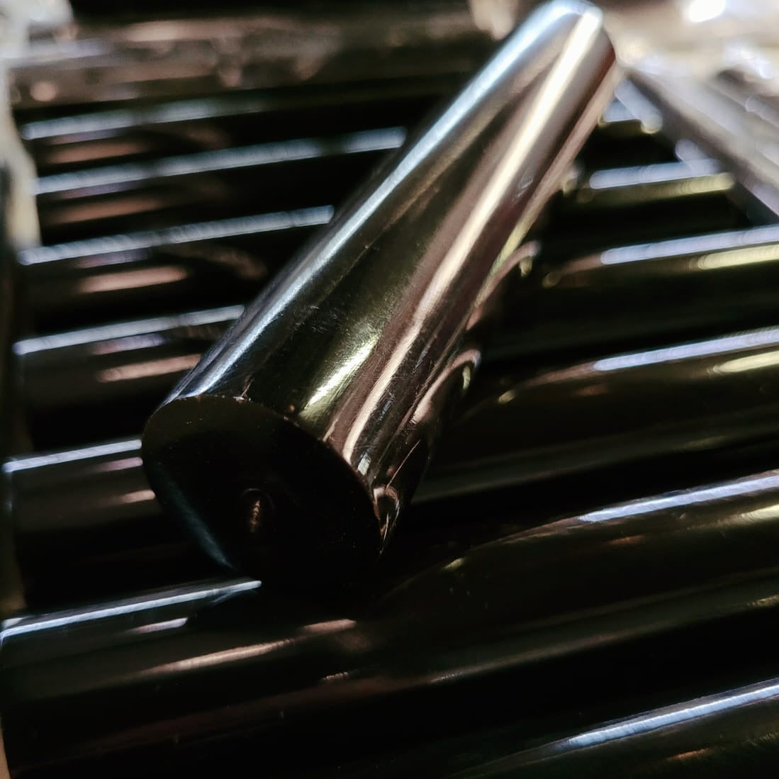 Buffalo Horn Rolls 25x125mm Black