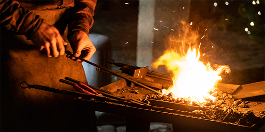 The Evolution of Knife Making: From Traditional Blacksmithing to Modern Machines